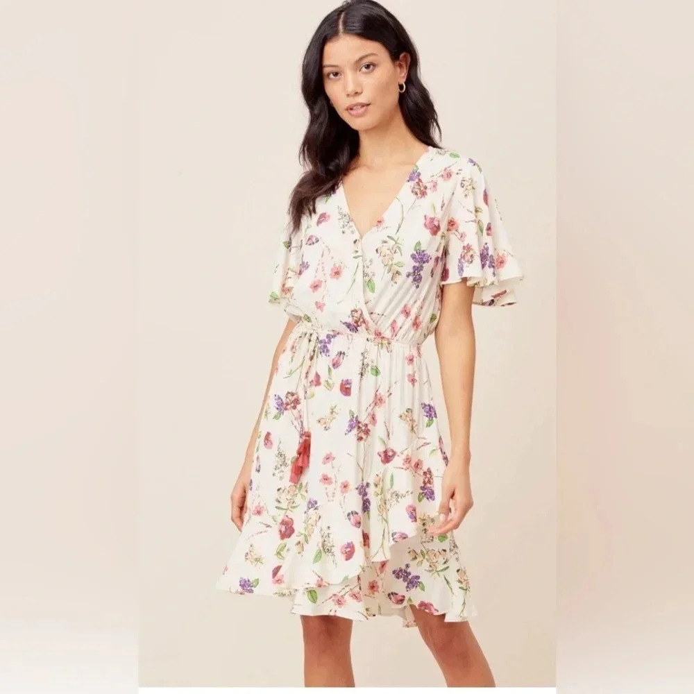 Lovestitch Tasha Flutter Sleeve Mini Dress Size Small‎ NWT